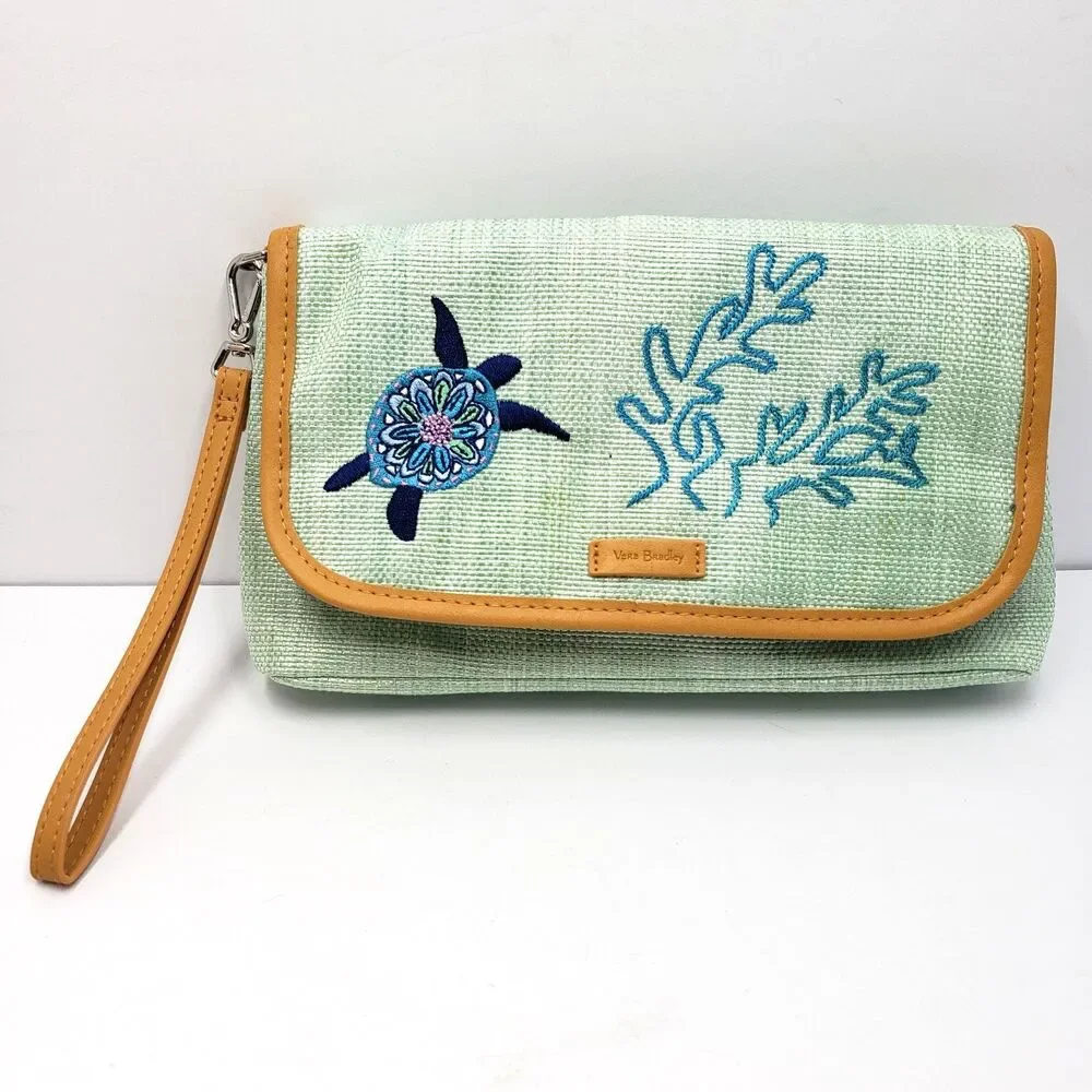 Vera Bradley Straw Beach Wristlet Clutch Sea Turtle Light Green Embroidered RFID